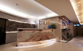 Michelle Hotel